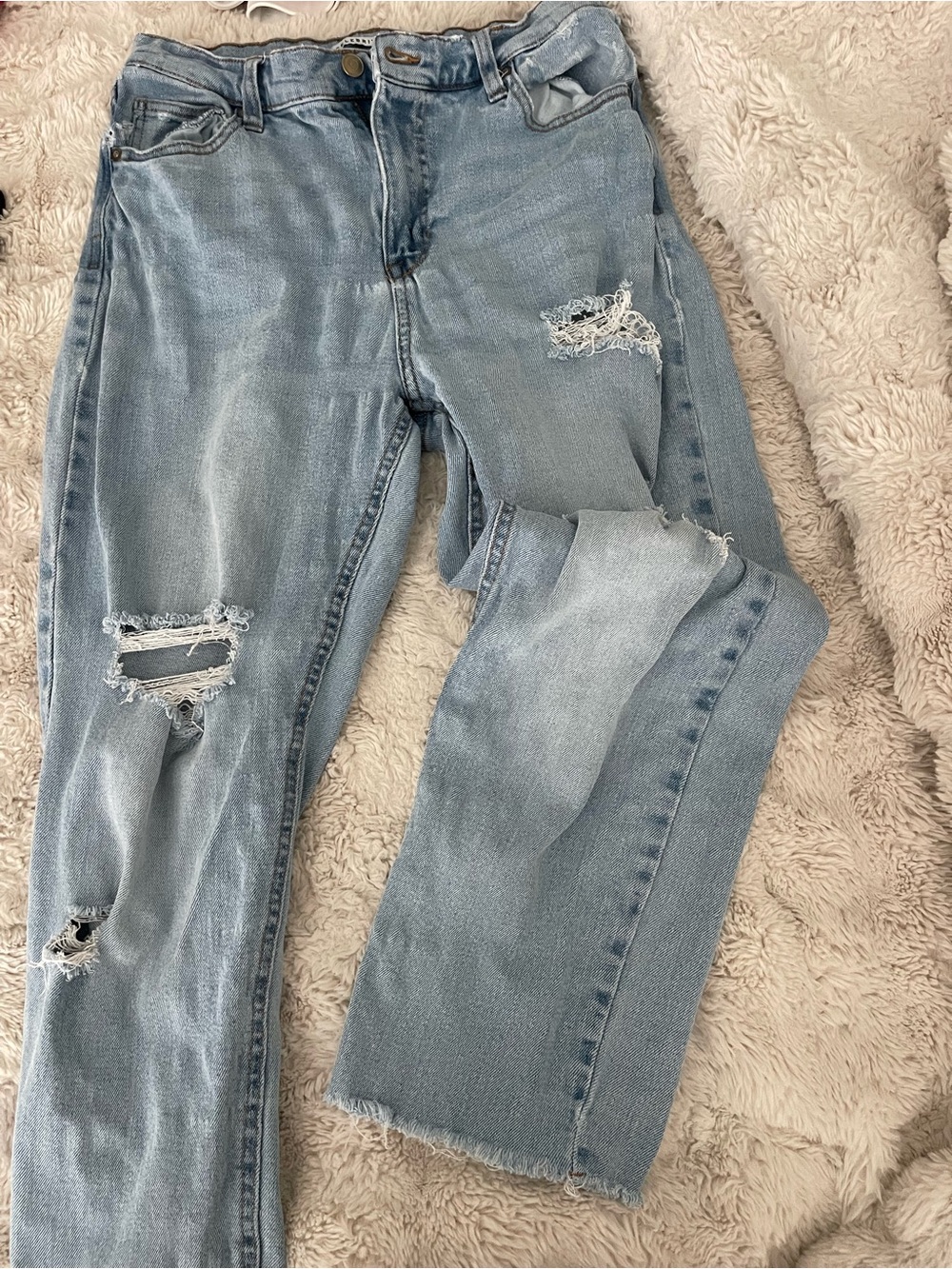 Celebrity Pink Light Wash Distressed Ankle Jeans